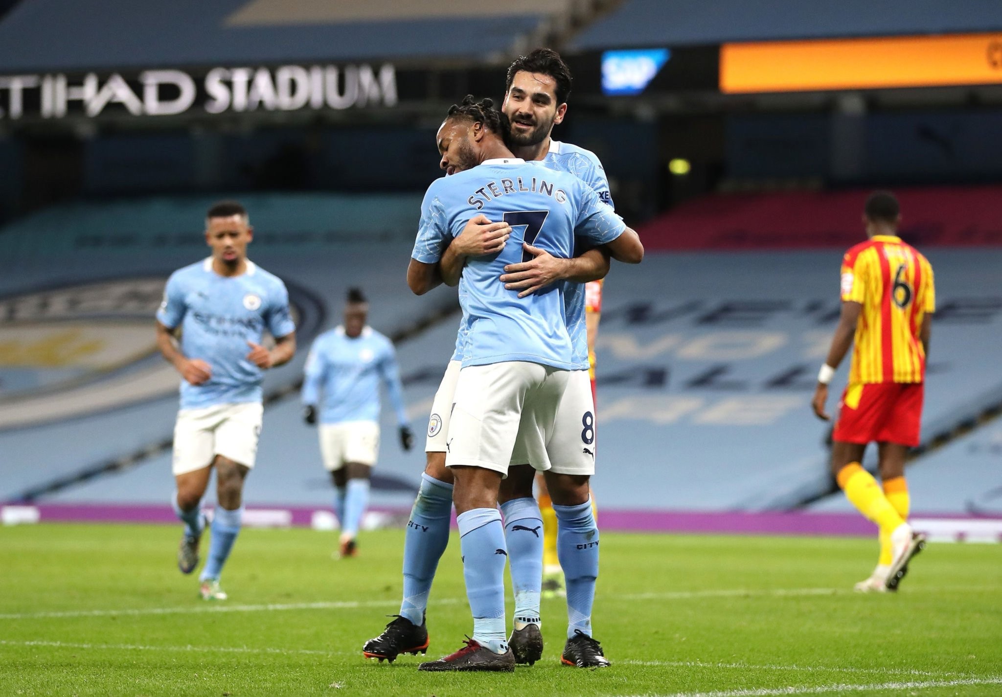 衝突不是危 衝突不是危